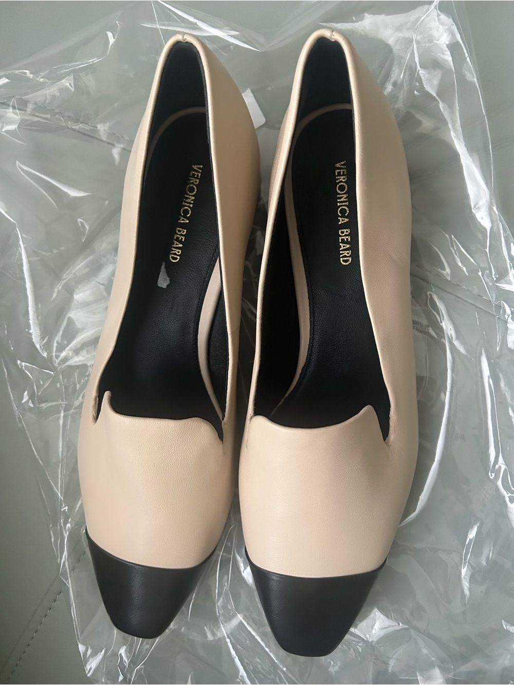 Veronica Beard Heels Cecile Block Heel Pump Loafer in Ecru Black Leather 8.5